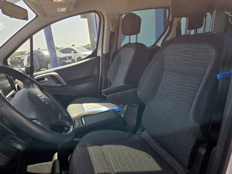 Photo 9 de l'offre de Citroën Berlingo Multispace (2) BlueHDi 100 S&S ETG6 Shine à 15490€ chez Carlyss automobiles Vitré