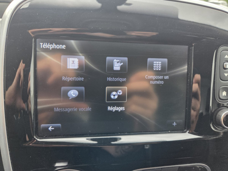 Photo 14 de l'offre de Renault Trafic (3) 18325 euros HT FG GCF L1H1 1000 Energy dCi 145 EDC à 21990€ chez Carlyss automobiles Vitré