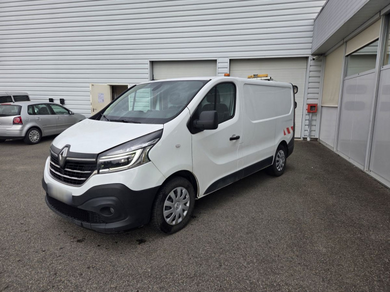 Photo 2 de l'offre de Renault Trafic (3) 18325 euros HT FG GCF L1H1 1000 Energy dCi 145 EDC à 21990€ chez Carlyss automobiles Vitré