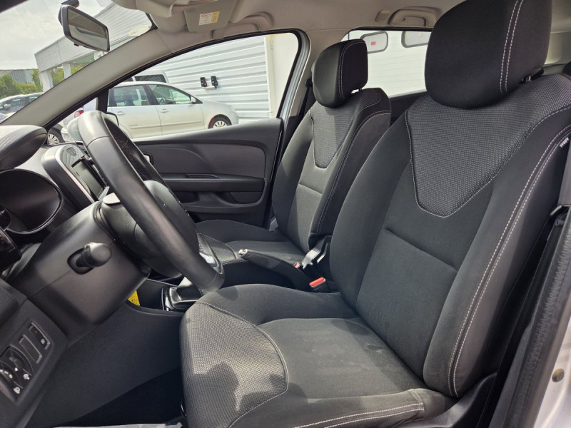Photo 8 de l'offre de Renault Clio Estate (4) Business dCi 90 à 9990€ chez Carlyss automobiles Vitré