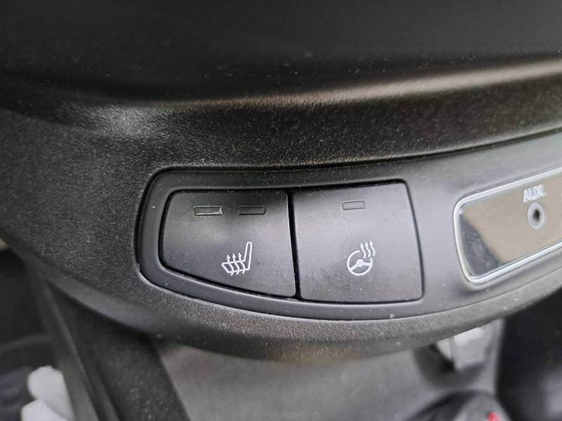 Photo 19 de l'offre de FIAT 500X 1.4 MultiAir 140ch Lounge 4x2 à 12490€ chez Carlyss automobiles Vitré