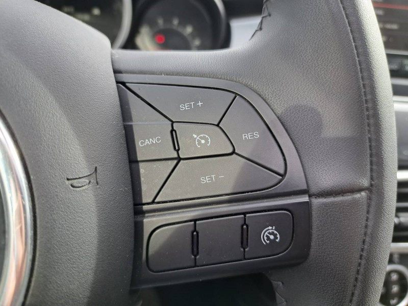 Photo 22 de l'offre de FIAT 500X 1.4 MultiAir 140ch Lounge 4x2 à 12490€ chez Carlyss automobiles Vitré