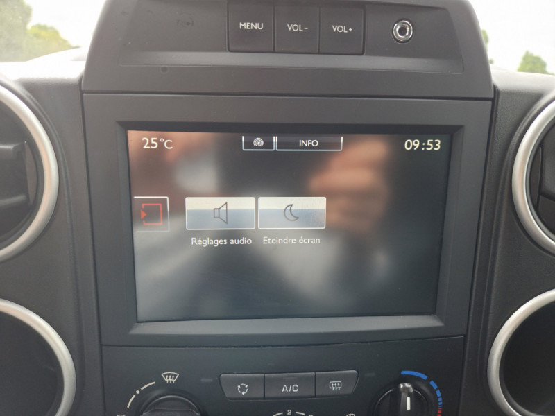 Photo 15 de l'offre de Citroën Berlingo Multispace (2) BlueHDi 120 S&S BVM6 Shine à 13990€ chez Carlyss automobiles Vitré