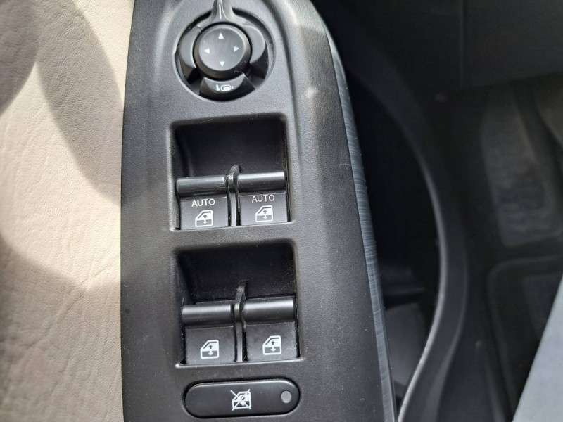 Photo 24 de l'offre de FIAT 500X 1.4 MultiAir 140ch Lounge 4x2 à 12490€ chez Carlyss automobiles Vitré