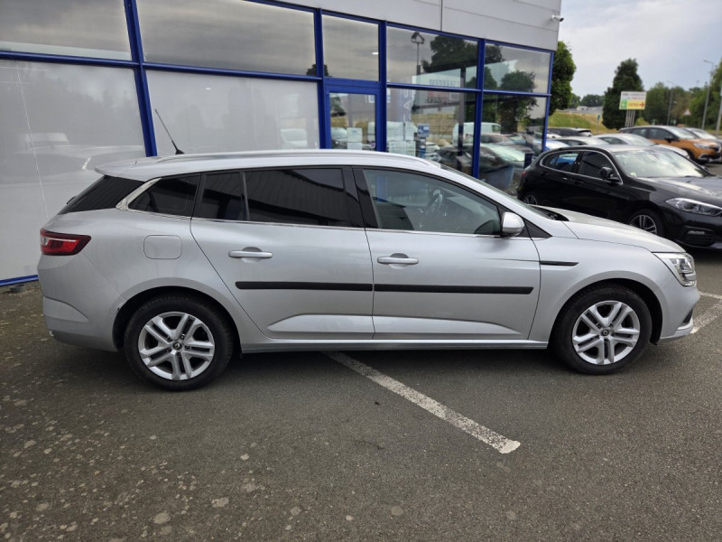 Photo 4 de l'offre de Renault Mégane Estate (4) Business TCe 140 FAP à 14990€ chez Carlyss automobiles Vitré