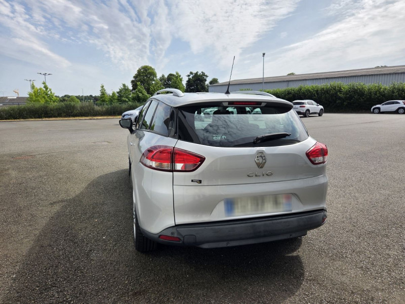 Photo 3 de l'offre de Renault Clio Estate (4) Business dCi 90 à 9990€ chez Carlyss automobiles Vitré