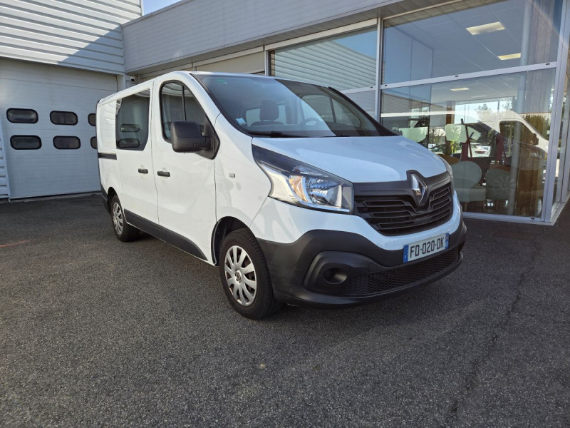 Photo 1 de l'offre de Renault Trafic (3) CA GCF L1H1 1000 dCi 120 E6 à 21990€ chez Carlyss automobiles Vitré
