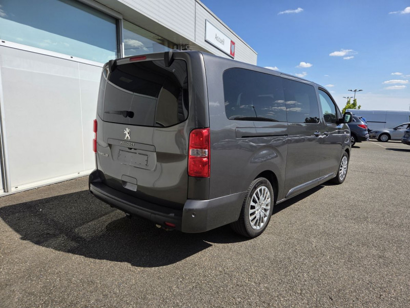 Photo 4 de l'offre de PEUGEOT Traveller BlueHDi 180 S&S EAT8 LONG ALLURE à 27990€ chez Carlyss automobiles Vitré