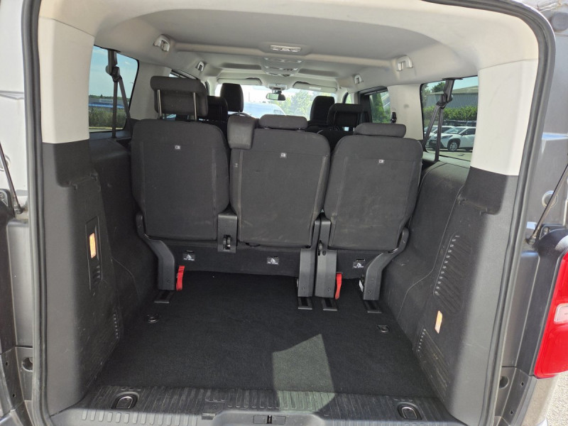 Photo 13 de l'offre de PEUGEOT Traveller BlueHDi 180 S&S EAT8 LONG ALLURE à 27990€ chez Carlyss automobiles Vitré