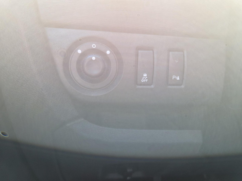 Photo 19 de l'offre de Dacia Lodgy 7 Places Stepway Blue dCi 115 E6U à 14990€ chez Carlyss automobiles Vitré