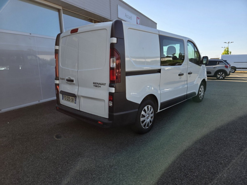 Photo 4 de l'offre de Renault Trafic (3) CA GCF L1H1 1000 dCi 120 E6 à 21990€ chez Carlyss automobiles Vitré