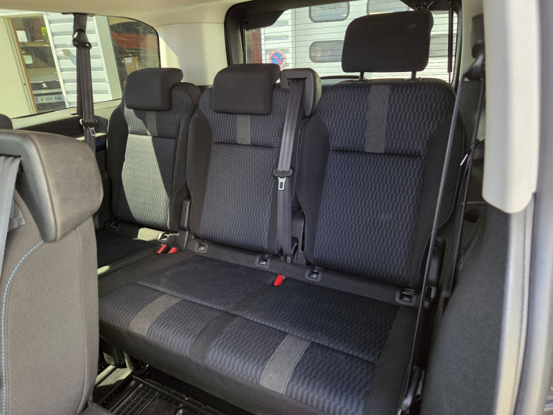 Photo 12 de l'offre de PEUGEOT Traveller BlueHDi 180 S&S EAT8 LONG ALLURE à 27990€ chez Carlyss automobiles Vitré