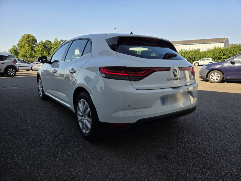 Photo 5 de l'offre de Renault Mégane Berline (4) Business Blue dCi 115 à 12490€ chez Carlyss automobiles Vitré