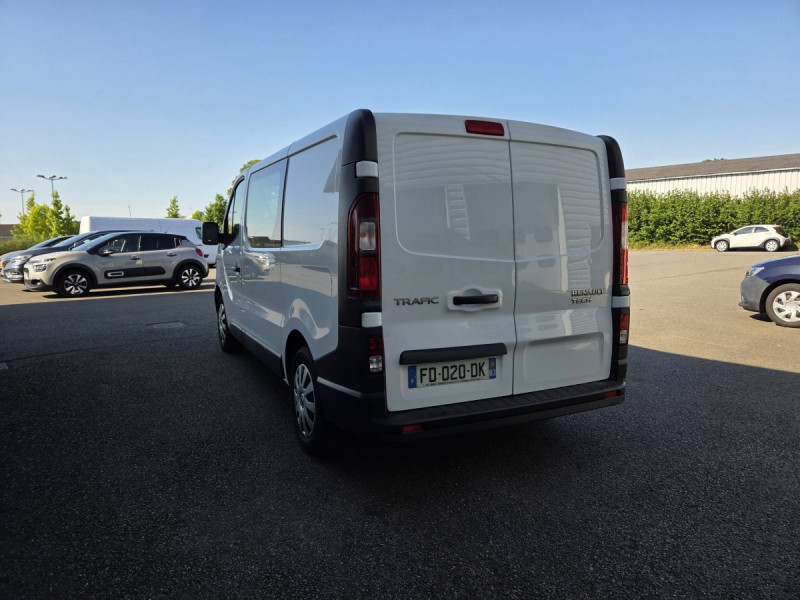 Photo 5 de l'offre de Renault Trafic (3) CA GCF L1H1 1000 dCi 120 E6 à 21990€ chez Carlyss automobiles Vitré