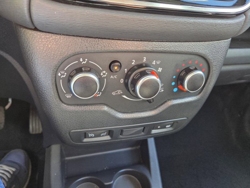 Photo 11 de l'offre de Dacia Lodgy 7 Places Stepway Blue dCi 115 E6U à 14990€ chez Carlyss automobiles Vitré
