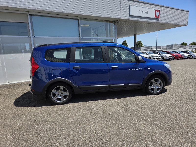 Photo 2 de l'offre de Dacia Lodgy 7 Places Stepway Blue dCi 115 E6U à 14990€ chez Carlyss automobiles Vitré