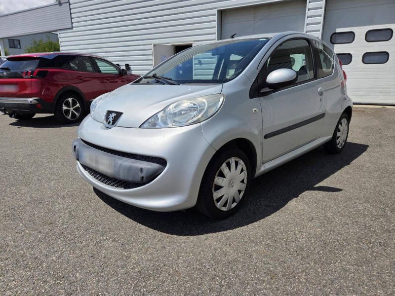 Photo 5 de l'offre de PEUGEOT 107 1.0 12V TRENDY BLUE LION à 4490€ chez Carlyss automobiles Vitré