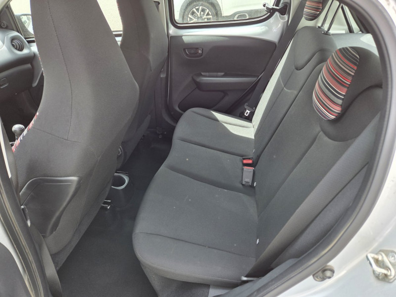 Photo 8 de l'offre de Citroën C1 (2) VTi 72 S&S BVM Feel à 9490€ chez Carlyss automobiles Vitré