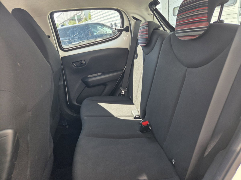 Photo 9 de l'offre de Citroën C1 (2) VTi 72 S&S BVM Feel à 8990€ chez Carlyss automobiles Vitré
