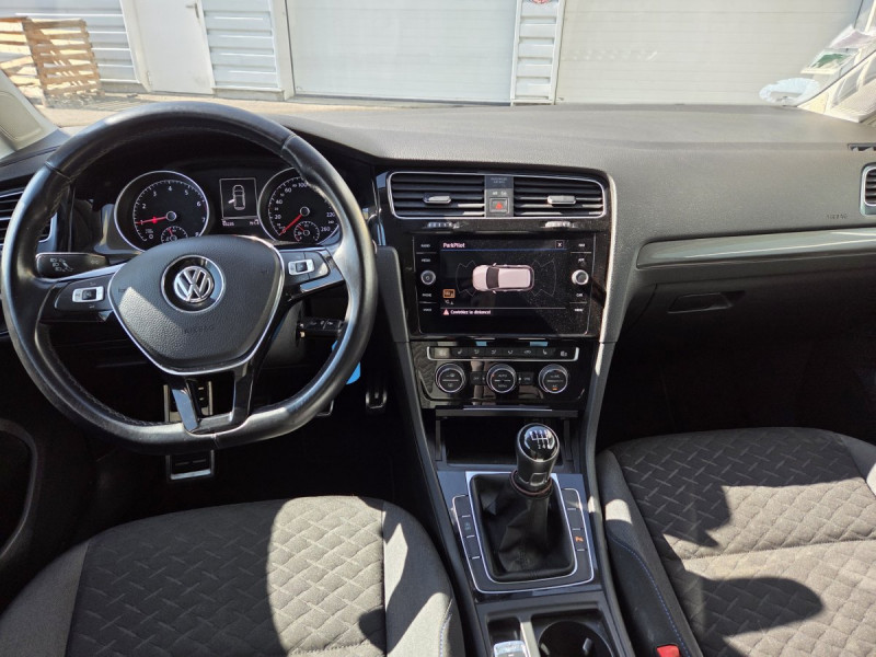 Photo 7 de l'offre de VOLKSWAGEN Golf (7) 1.0 TSI 110 BVM6 Confortline BMT à 13490€ chez Carlyss automobiles Vitré