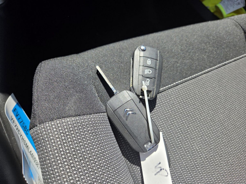 Photo 19 de l'offre de CITROEN C3 Aircross BlueHDi 100 S&S BVM6 Feel Business à 11990€ chez Carlyss automobiles Vitré