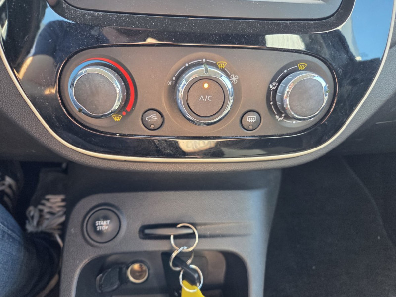 Photo 17 de l'offre de RENAULT Captur Business dCi 90 à 10490€ chez Carlyss automobiles Vitré