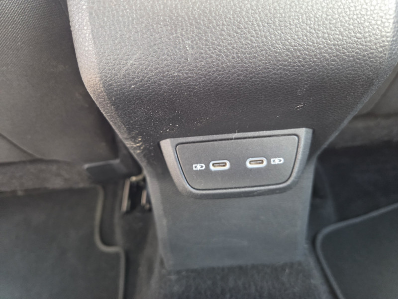 Photo 10 de l'offre de Volkswagen Polo (6) 1.0 80 Lounge Business à 14990€ chez Carlyss automobiles Vitré
