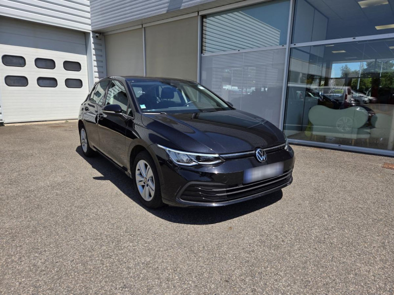 Photo 1 de l'offre de Volkswagen Golf (8) 2.0 TDI SCR 115 BVM6 Life Busi à 18990€ chez Carlyss automobiles Vitré