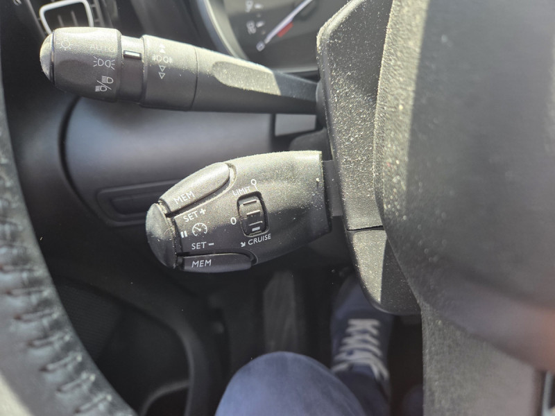 Photo 16 de l'offre de CITROEN C3 Aircross BlueHDi 100 S&S BVM6 Feel Business à 11990€ chez Carlyss automobiles Vitré
