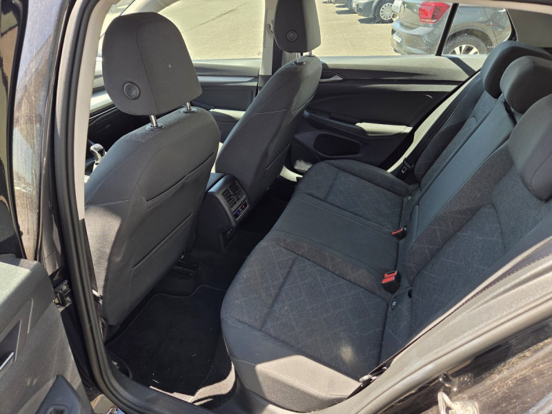 Photo 9 de l'offre de Volkswagen Golf (8) 2.0 TDI SCR 115 BVM6 Life Busi à 18990€ chez Carlyss automobiles Vitré