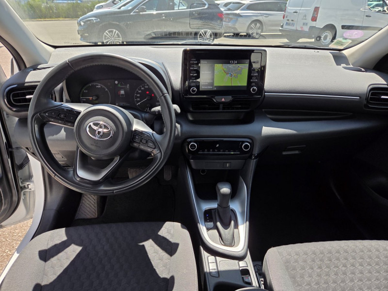 Photo 6 de l'offre de Toyota Yaris Hybride (4) Hybride 116h France Business à 17990€ chez Carlyss automobiles Vitré