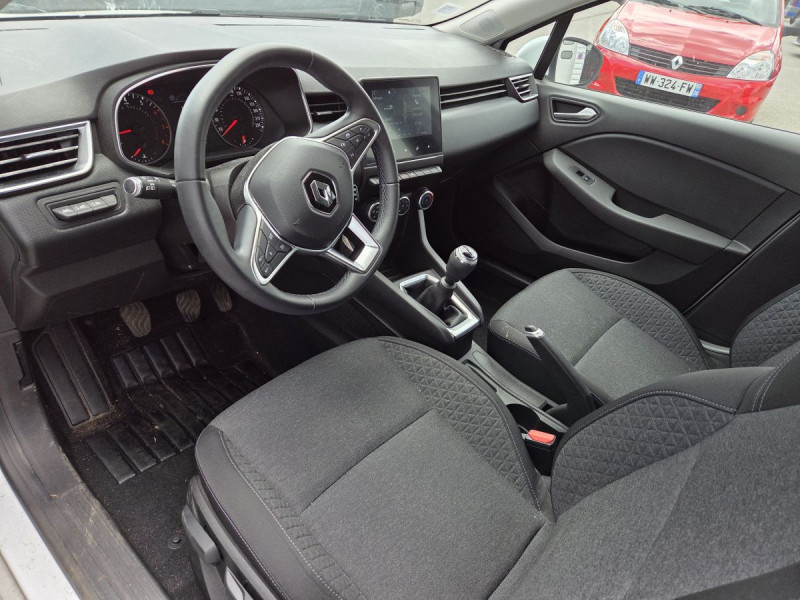 Photo 10 de l'offre de RENAULT Clio (5) Zen TCe 90 -21 à 12490€ chez Carlyss automobiles Vitré