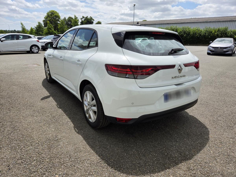 Photo 4 de l'offre de Renault Mégane Berline (4) Business TCe 115 FAP -21N à 12490€ chez Carlyss automobiles Vitré