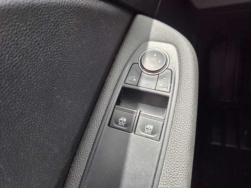 Photo 18 de l'offre de RENAULT Clio (5) Zen TCe 90 -21 à 12490€ chez Carlyss automobiles Vitré