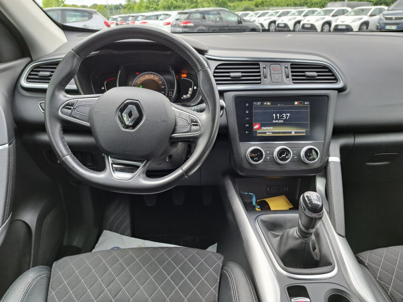 Photo 6 de l'offre de RENAULT Kadjar Intens Blue dCi 115 à 16990€ chez Carlyss automobiles Vitré