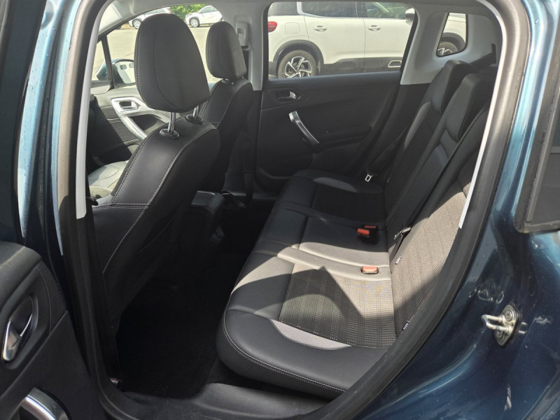 Photo 7 de l'offre de PEUGEOT 2008 BlueHDi 120 S&S EAT6 Allure Business à 11990€ chez Carlyss automobiles Vitré