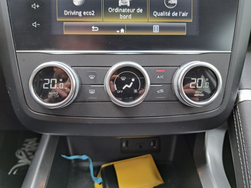 Photo 16 de l'offre de RENAULT Kadjar Intens Blue dCi 115 à 16990€ chez Carlyss automobiles Vitré