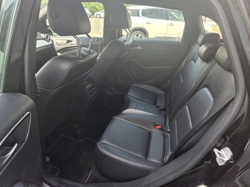 Photo 8 de l'offre de Mercedes Classe B (2) B 200 d Business Edition à 13990€ chez Carlyss automobiles Vitré
