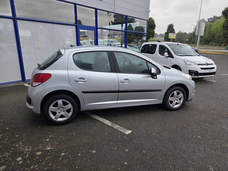 Photo 4 de l'offre de PEUGEOT 207 ACTIVE 1.4 E à 6290€ chez Carlyss automobiles Vitré