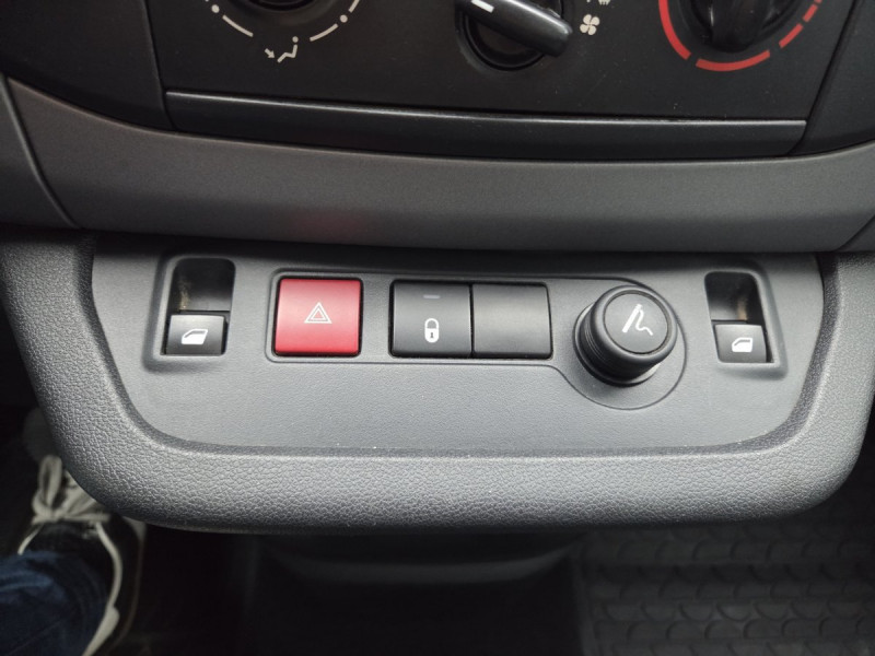 Photo 14 de l'offre de Citroën Berlingo Multispace (2) BlueHDi 100 S&S ETG6 Feel à 14490€ chez Carlyss automobiles Vitré