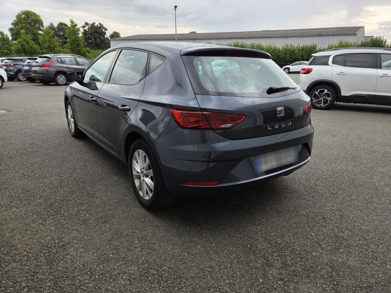 Photo 5 de l'offre de Seat Leon (3) 1.0 TSI 115 S&S Style à 14990€ chez Carlyss automobiles Vitré