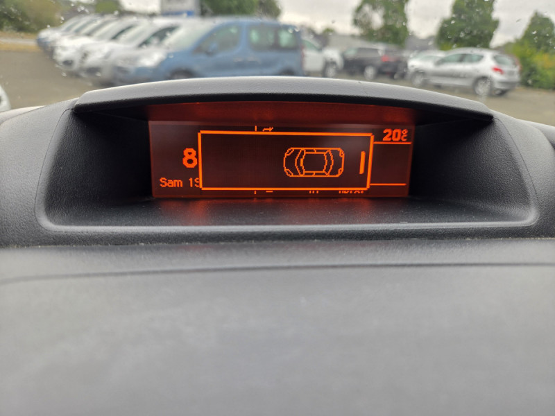 Photo 9 de l'offre de Citroën Berlingo Multispace (2) BlueHDi 100 S&S ETG6 Feel à 14490€ chez Carlyss automobiles Vitré