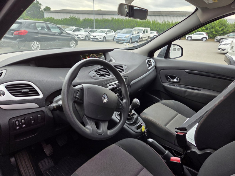 Photo 5 de l'offre de RENAULT Scénic (3) Pépite Energy dCi 95 E6 à 9490€ chez Carlyss automobiles Vitré