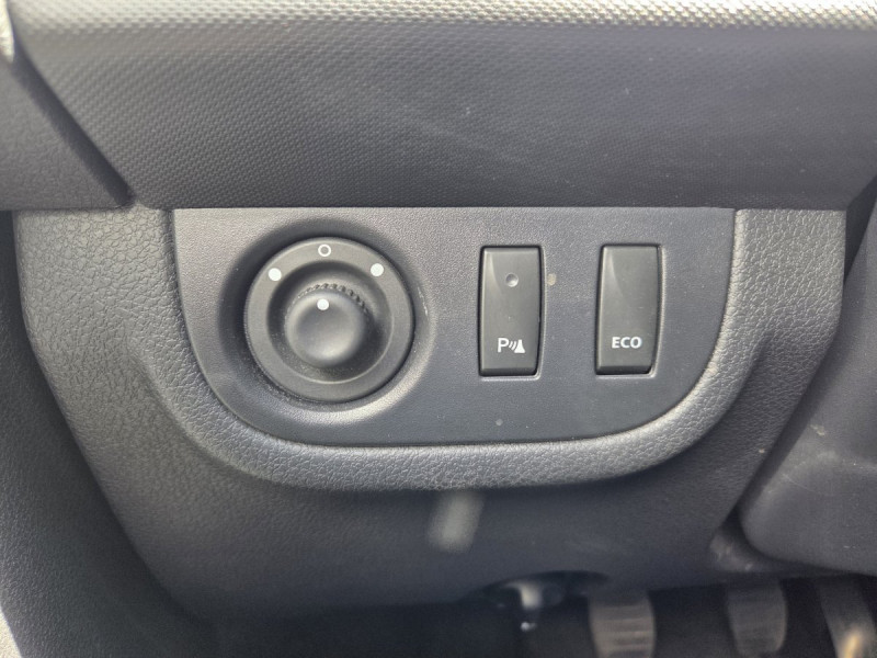 Photo 10 de l'offre de Dacia Logan MCV (2) Stepway TCe 90 à 9990€ chez Carlyss automobiles Vitré