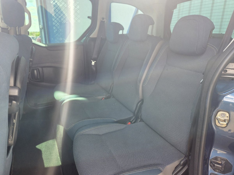 Photo 9 de l'offre de Citroën Berlingo Multispace (2) BlueHDi 100 S&S ETG6 Shine à 14990€ chez Carlyss automobiles Vitré