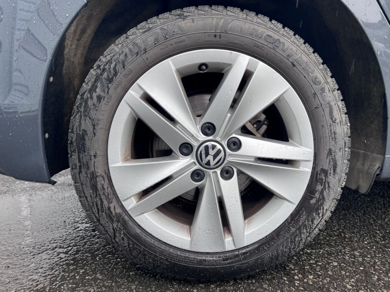 Photo 18 de l'offre de Volkswagen Golf (8) 2.0 TDI SCR 115 BVM6 Life 1st à 20990€ chez Carlyss automobiles Vitré