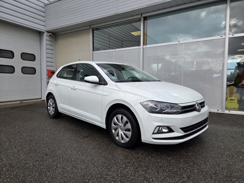 Photo 1 de l'offre de Volkswagen Polo (6) 1.6 TDI 95 Confortline à 14990€ chez Carlyss automobiles Vitré