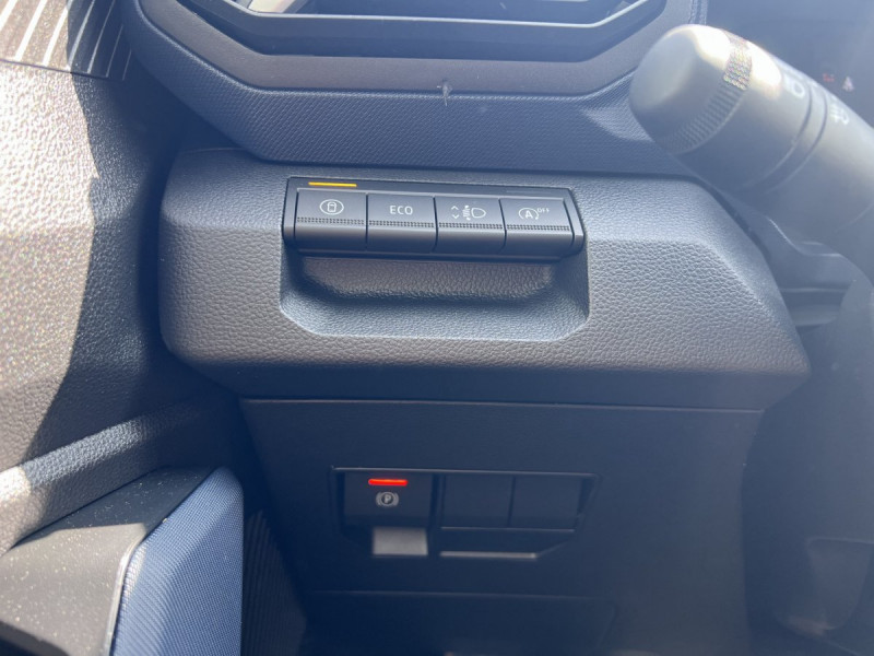 Photo 16 de l'offre de Dacia Duster (3) Journey TCe 130 4x2 à 25490€ chez Carlyss automobiles Vitré