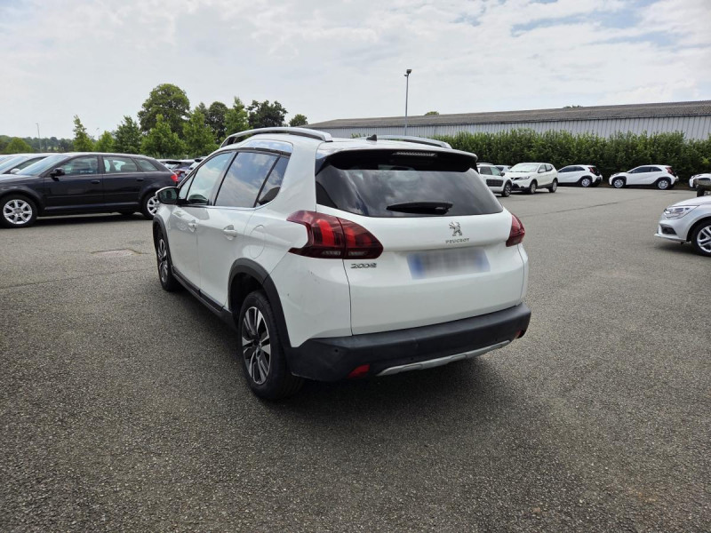 Photo 5 de l'offre de PEUGEOT 2008 1.6 BLUEHDI 100 S&S ALLURE BUSINESS à 9990€ chez Carlyss automobiles Vitré
