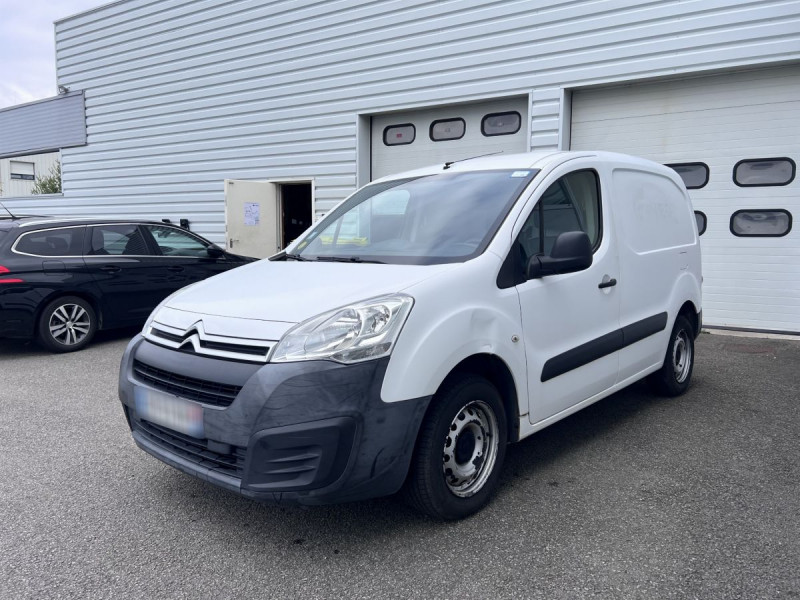 Photo 1 de l'offre de Citroën Berlingo (2) BlueHDi 100 BVM Club M à 9290€ chez Carlyss automobiles Vitré